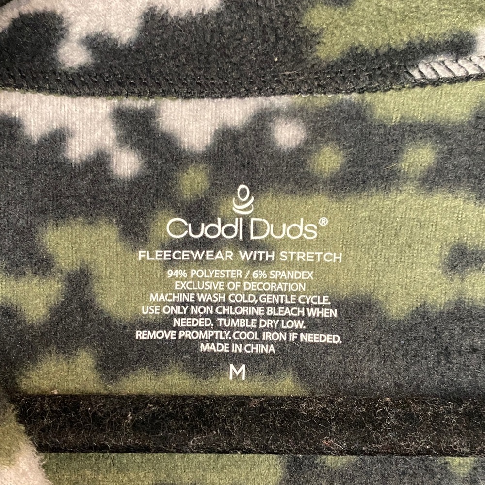 Cuddl Duds Camouflage Fleece Zip Up Jacket size medium like new - Picture 2 of 4
